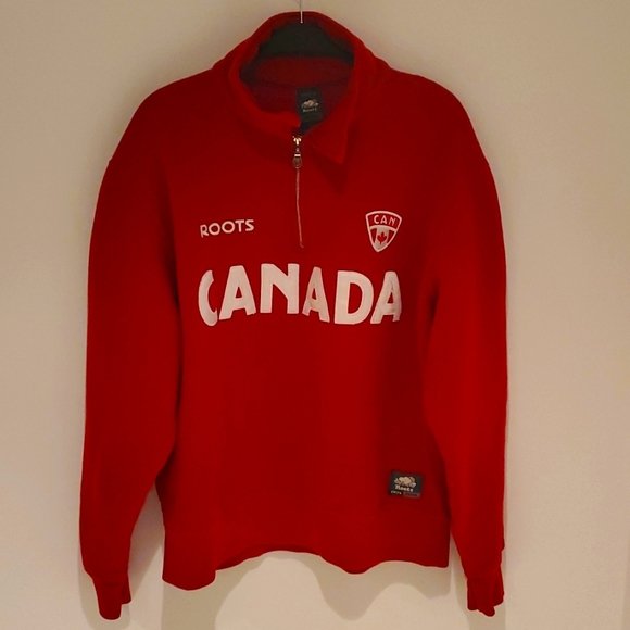 Red Roots Half Zip Canada Sweatshirt - Picture 1 of 5